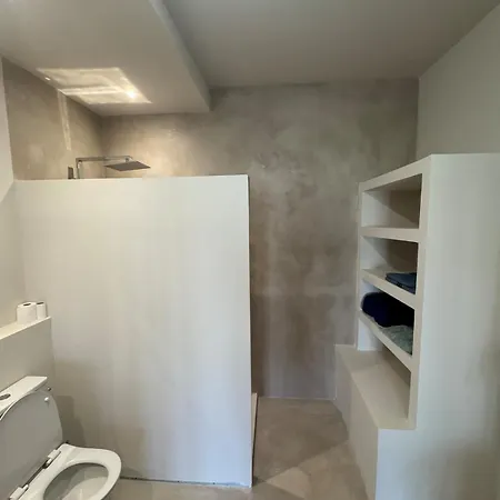 Uzes-la Maison Aux Petits Pas Nyaraló