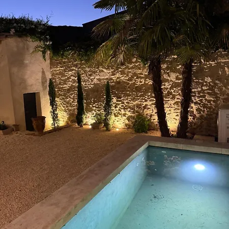 Uzes-la Maison Aux Petits Pas * Uzès