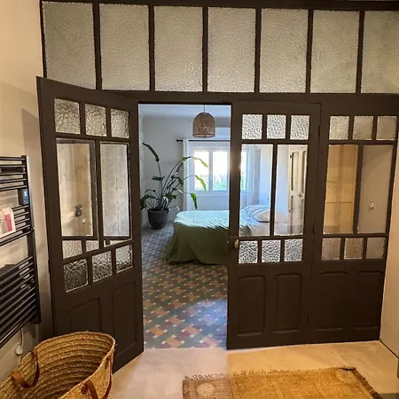 Uzes-la Maison Aux Petits Pas * Uzès