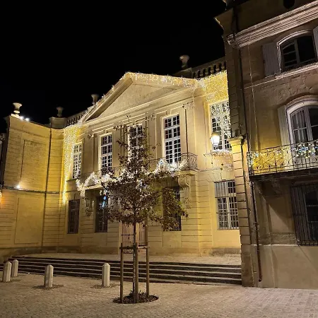 Uzes-la Maison Aux Petits Pas Uzès