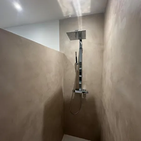 Uzes-la Maison Aux Petits Pas Сasa de vacaciones