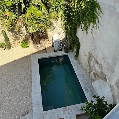 Uzes-la Maison Aux Petits Pas * Uzès