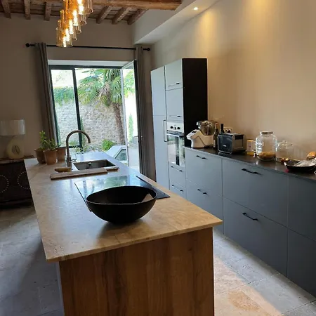 Uzes-la Maison Aux Petits Pas Casa vacanze Uzès